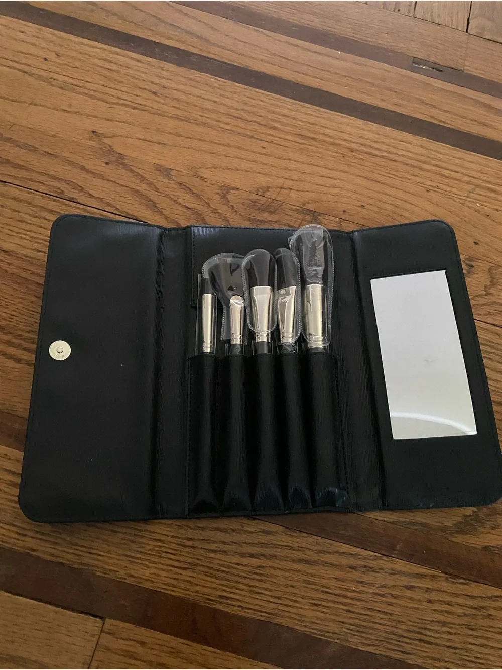 New Aesthetica Pro Series 5-Piece Contouring and Highlighting Makeup Brush Set